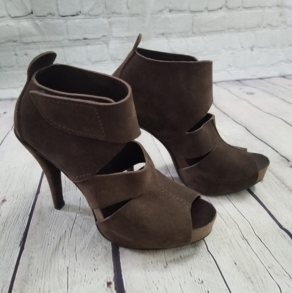 Pedro Garcia Brown Suede heels -Sz 38.5- - Picture 2 of 7